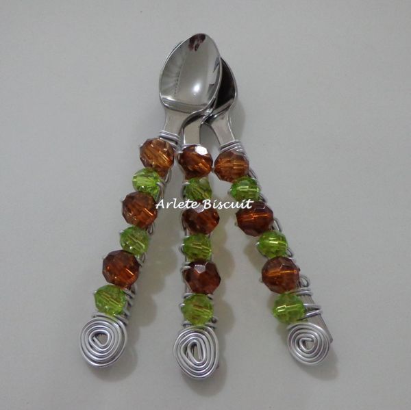 COLHER BORDADA - SAFARI