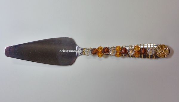 ESPÁTULA DE BOLO BORDADA