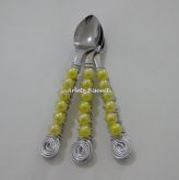 COLHER BORDADA - PEROLA AMARELA